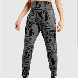 Womens Gymshark leggings/joggers..in great shape! never worn, size- XS